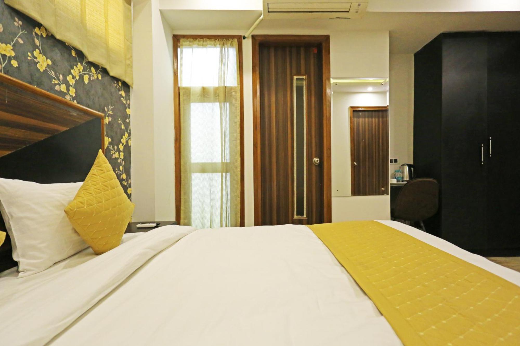 Hotel Linda Suites Near International Airport By La Casa New Delhi Exterior foto